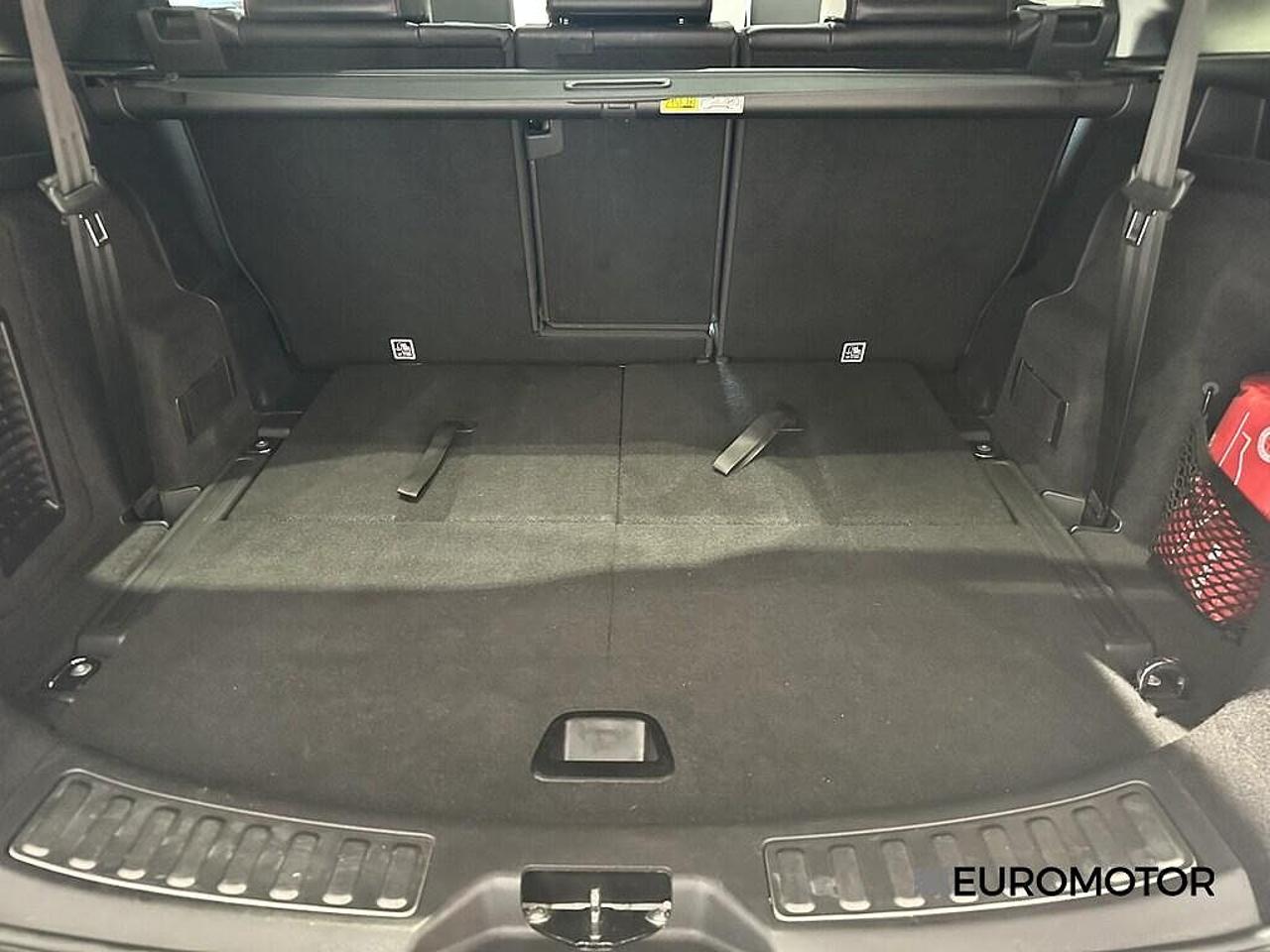 Land Rover Land Rover Discovery usata, con 7 sedili