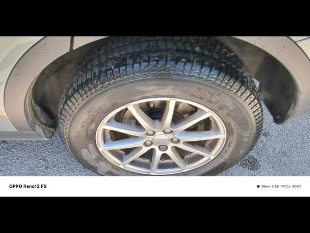 Land Rover Land Rover Discovery usata, con cerchi in lega