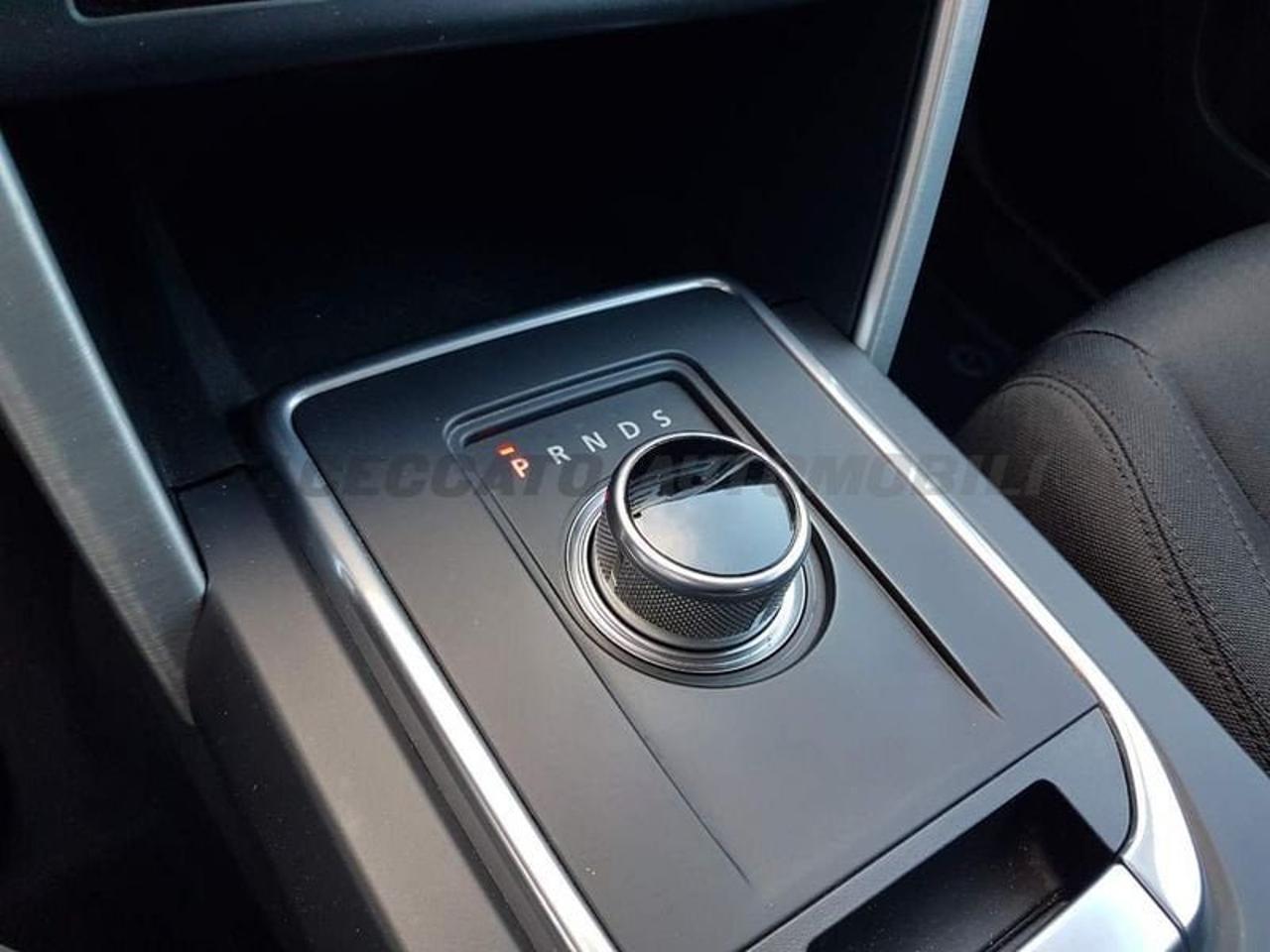 Land Rover Land Rover Discovery usata, con cerchi in lega