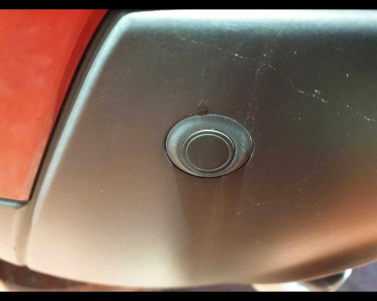 Land Rover Land Rover Discovery usata, con allarme perimetrico con attivazione allarme da remoto