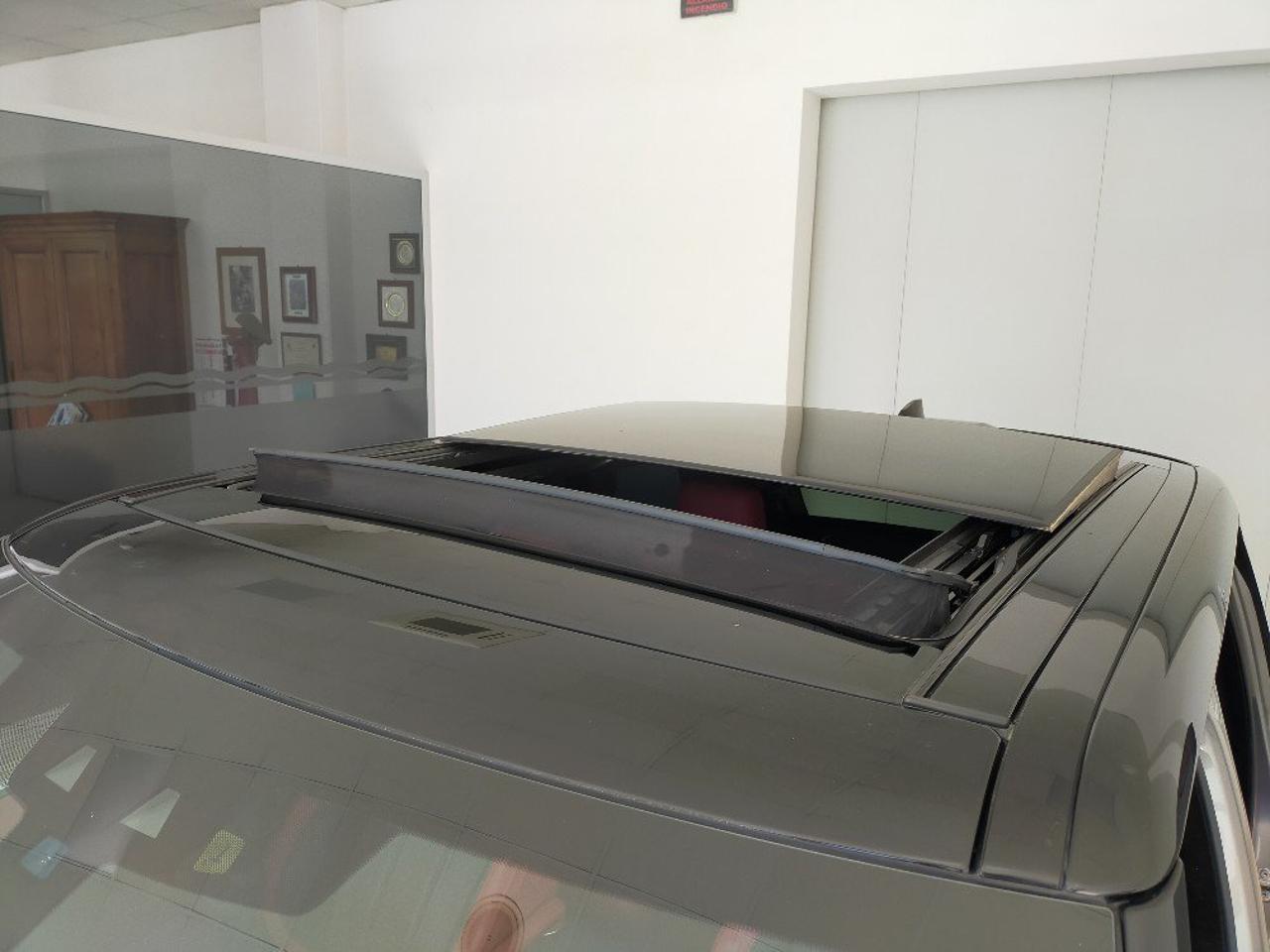 Land Rover Land Rover Range Rover usata, con park distance control