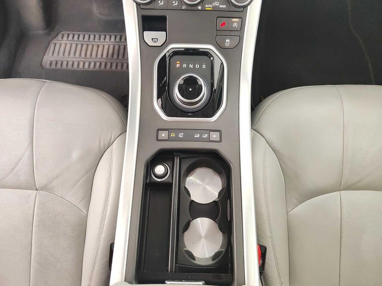 Land Rover Land Rover Range Rover Evoque usata, con accensione indicatori di direzione automatica in caso di frenata d