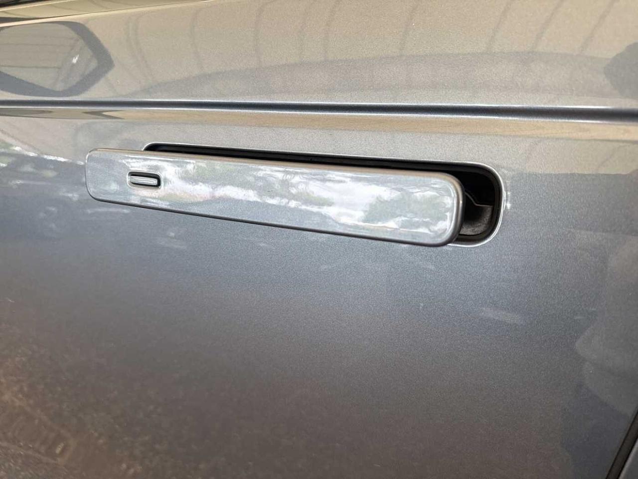 Land Rover Land Rover Range Rover Velar usata, con portabagagli elettrico