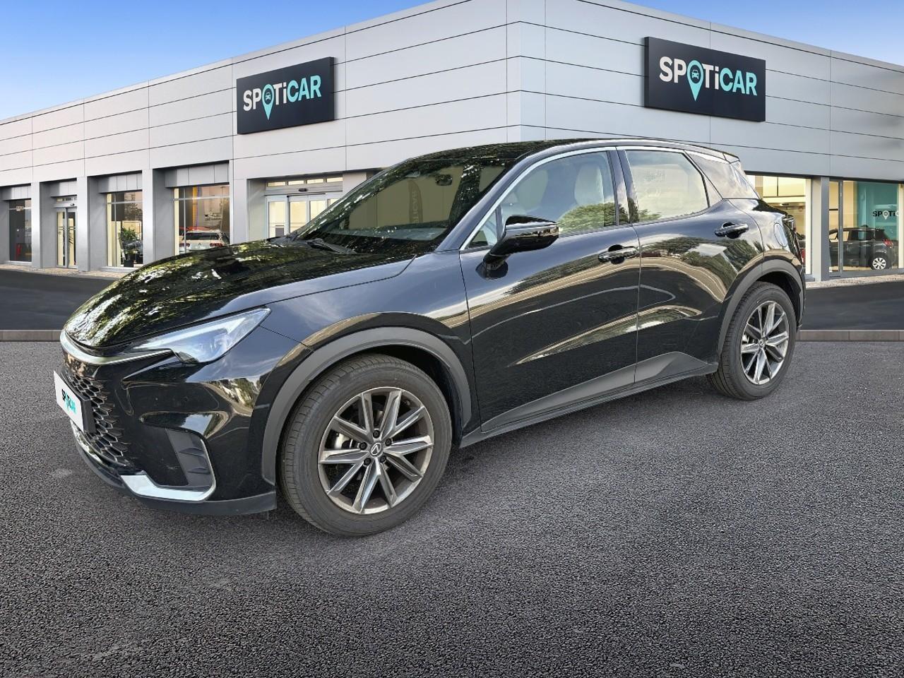 LEXUS LEXUS LBX Usato Nero elettrico / benzina 2024