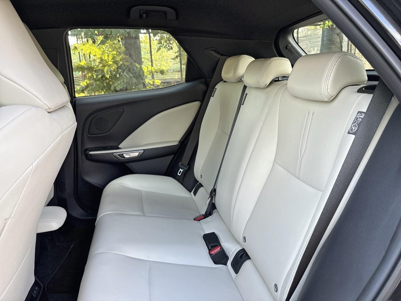 Lexus lbx - Foto 2