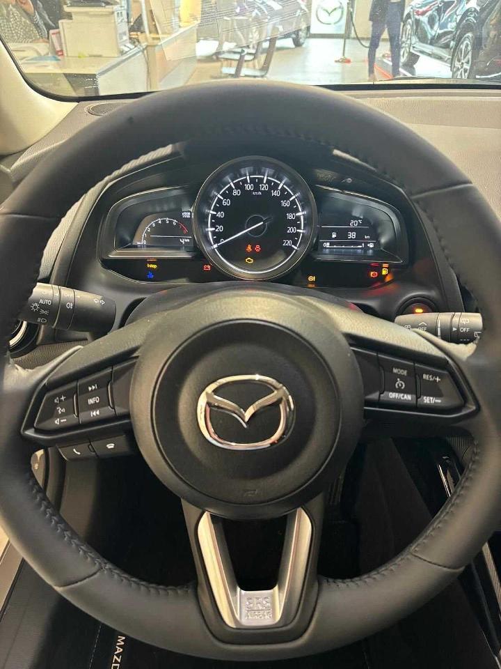 Mazda Mazda 2 usata, con 6 marce
