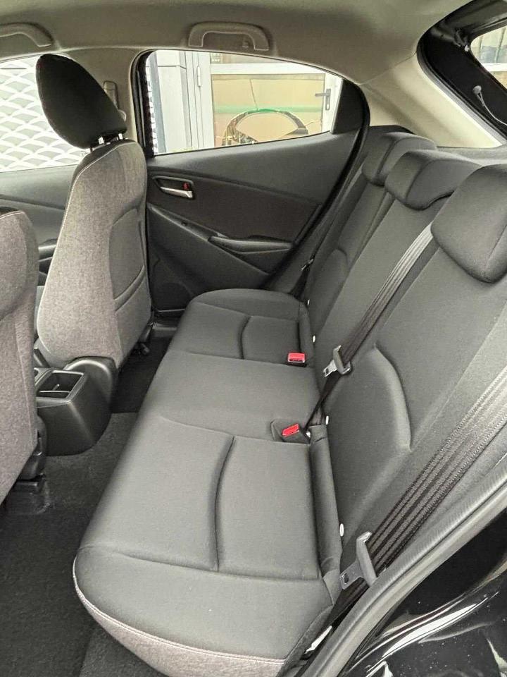 Mazda Mazda 2 usata, con 5 sedili