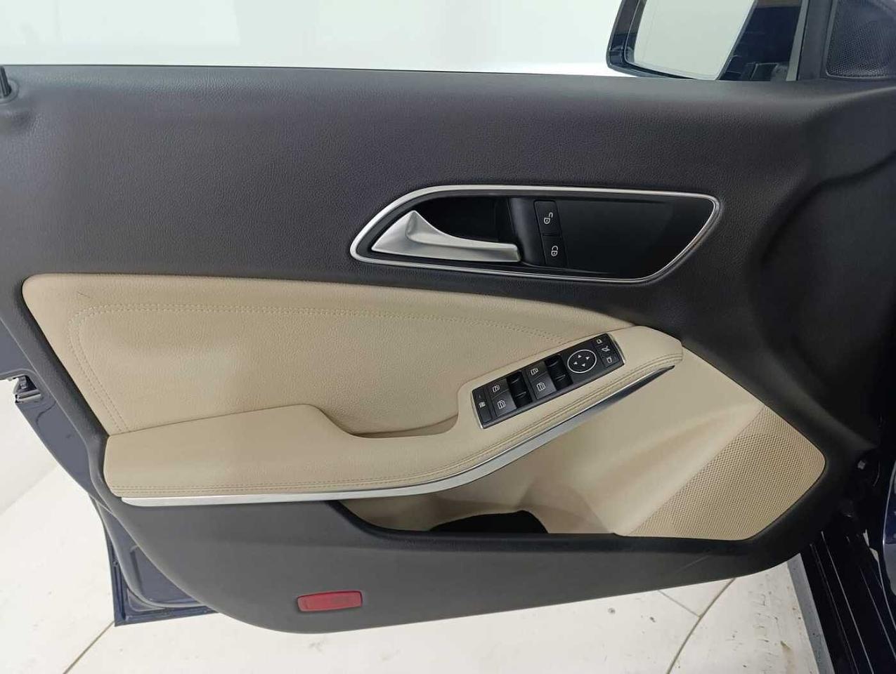 Mercedes Mercedes CLA usata 2