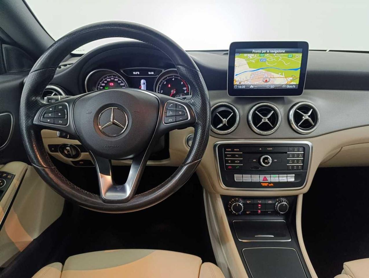 Mercedes Mercedes CLA usata 13