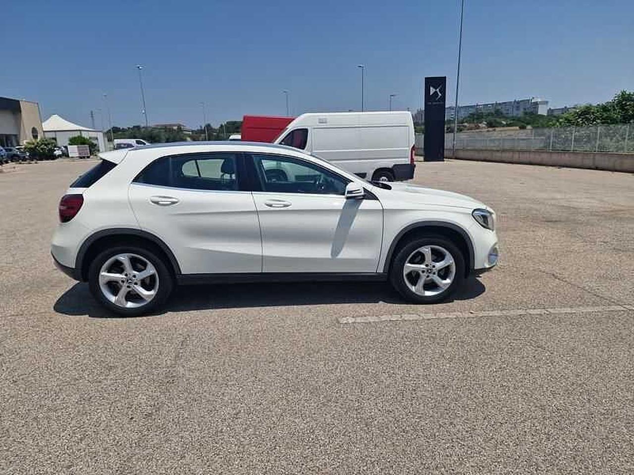 Mercedes Mercedes GLA usata, con sistema di chiamata d