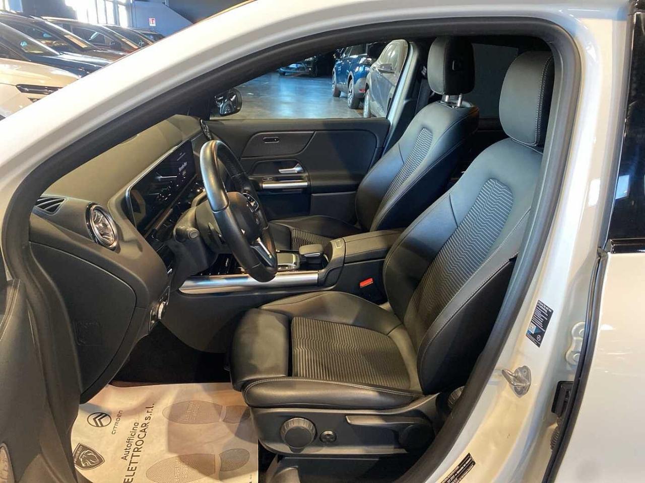 Mercedes Mercedes GLA usata, con interno nero