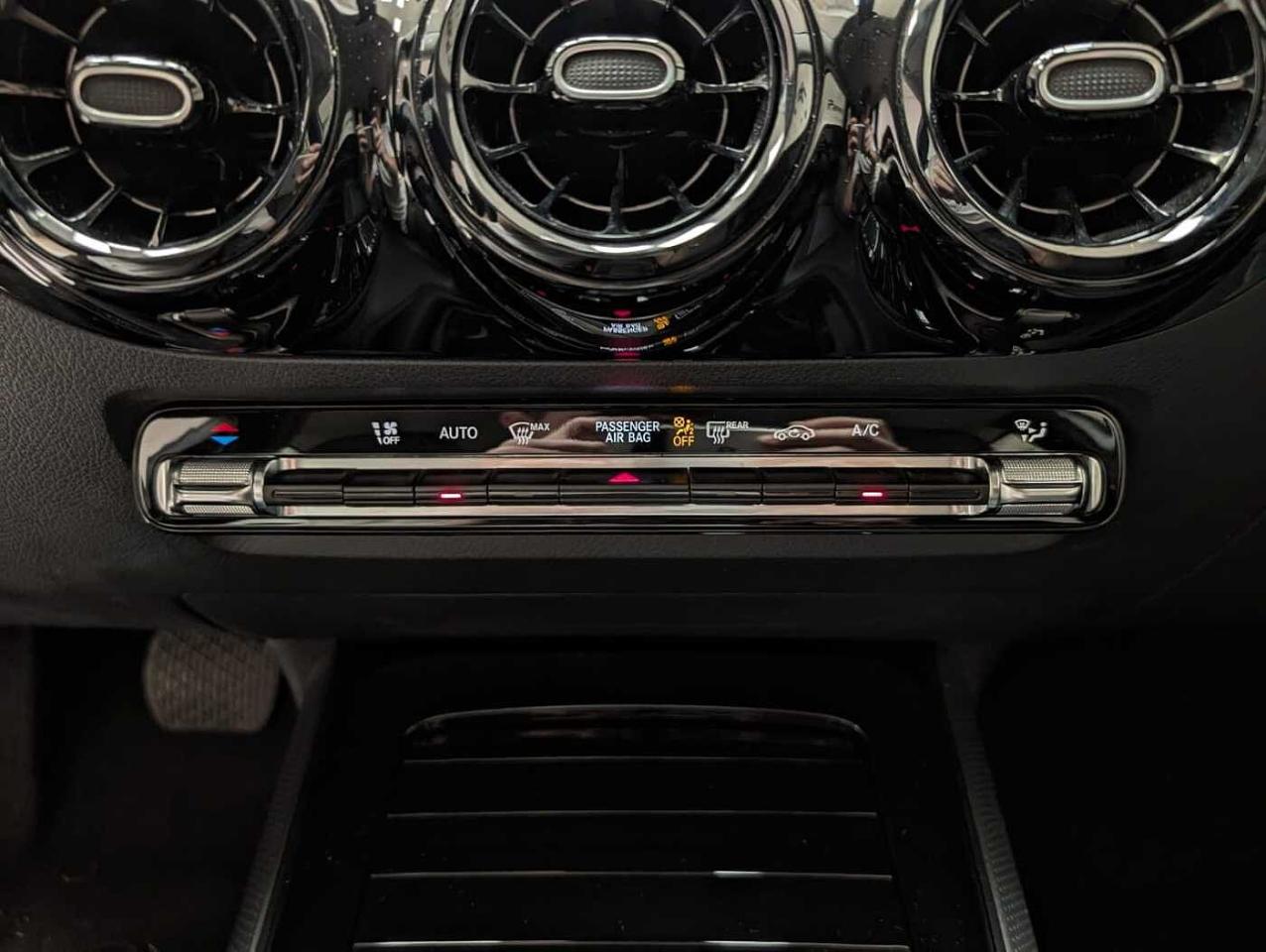 Mercedes Mercedes GLA usata, con assistente di corsia