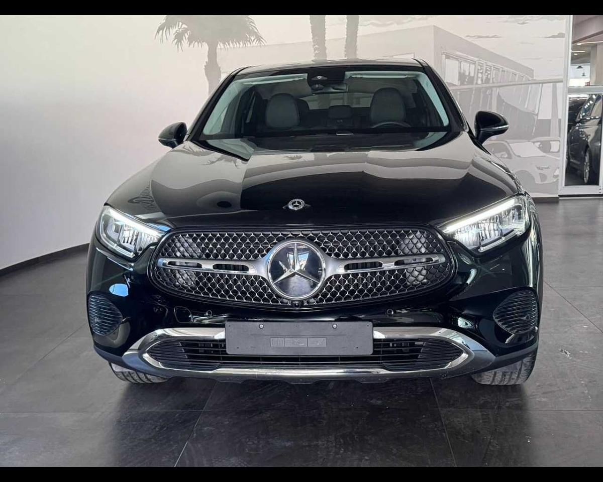 Mercedes Mercedes GLC usata, con bracciolo porta oggetti