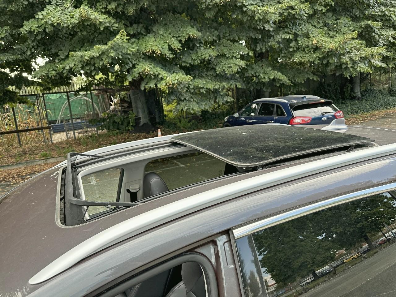 MG MG MGHS usata, con allerta traffico in attrav. posteriore radar