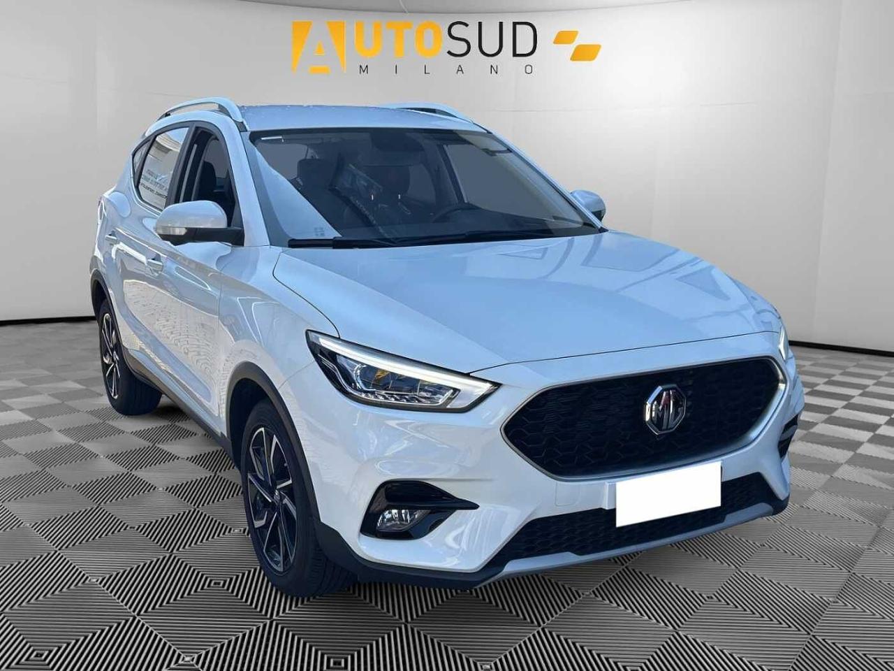 MG Mg Zs usata, con fari fendinebbia