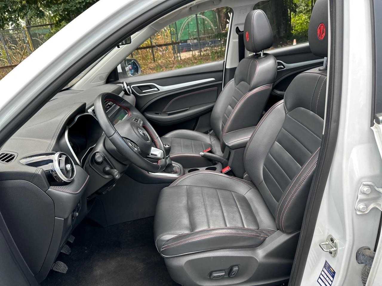MG Mg Zs usata, con climatizzatore a controllo automatico
