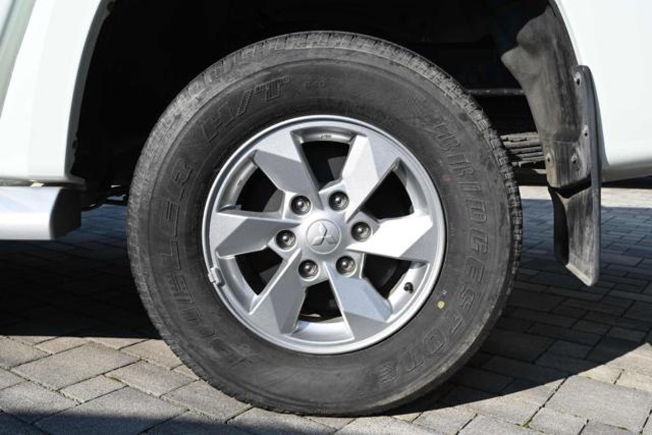 Mitsubishi Mitsubishi L200 usata, con airbag
