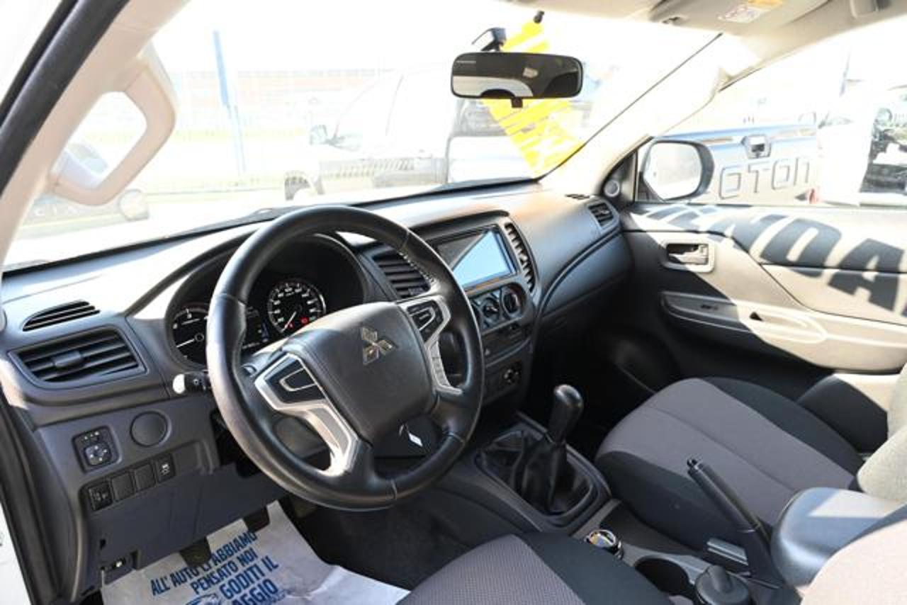 Mitsubishi Mitsubishi L200 usata, con autoradio