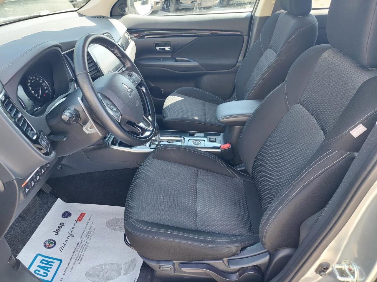 Mitsubishi Mitsubishi Outlander usata 25