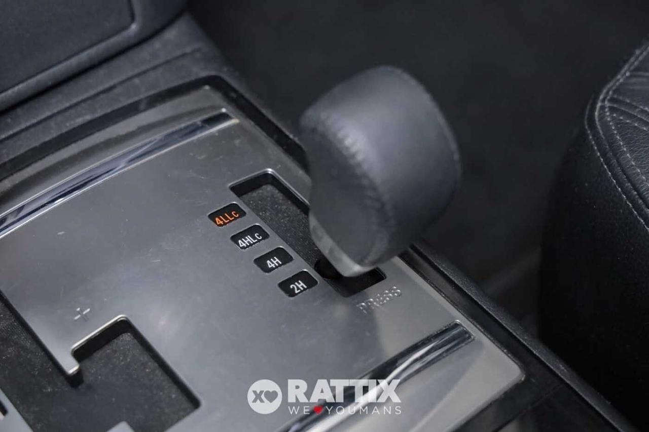 Mitsubishi Mitsubishi Pajero usata 19