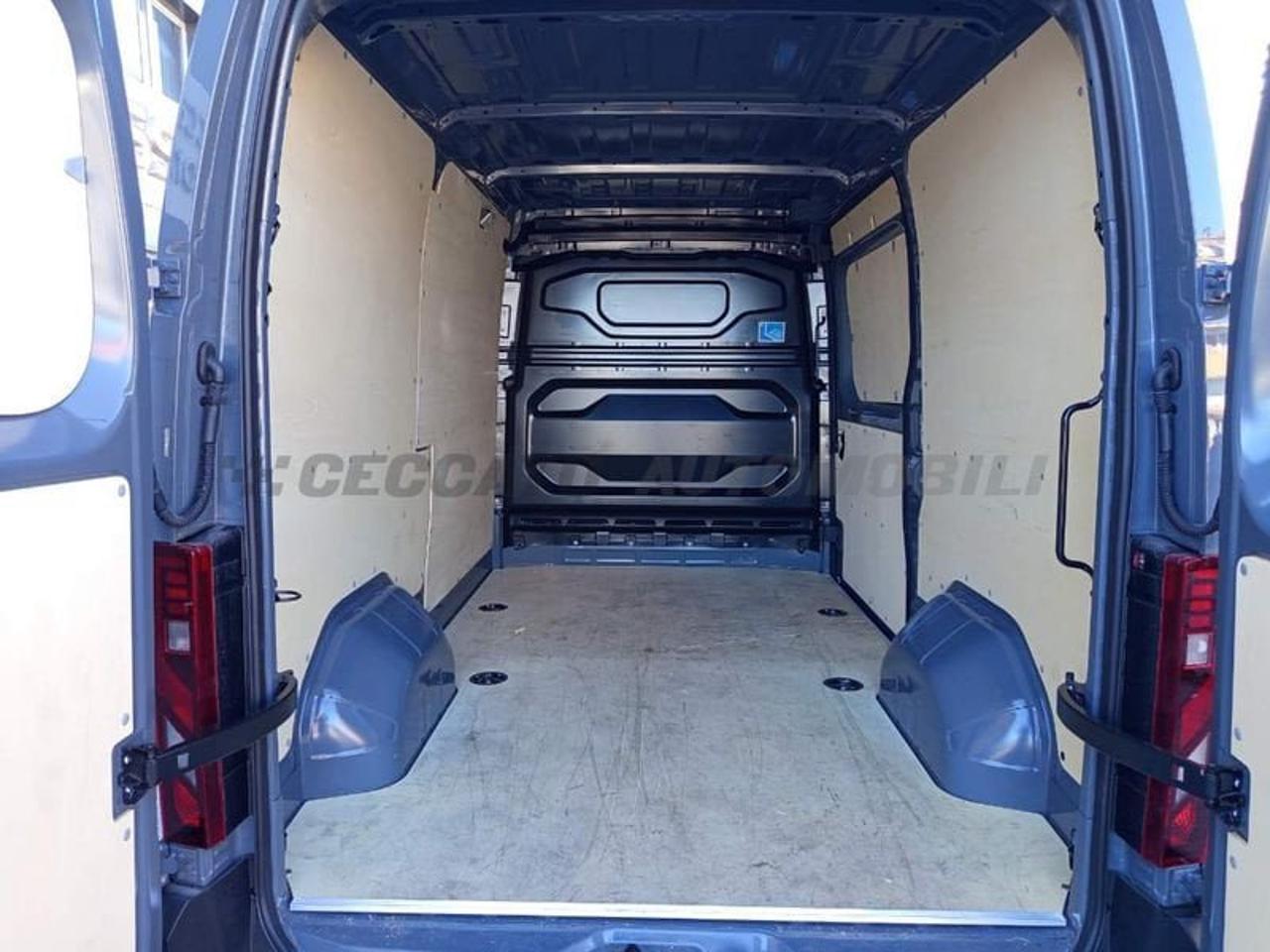 Nissan Nissan Interstar usata 5