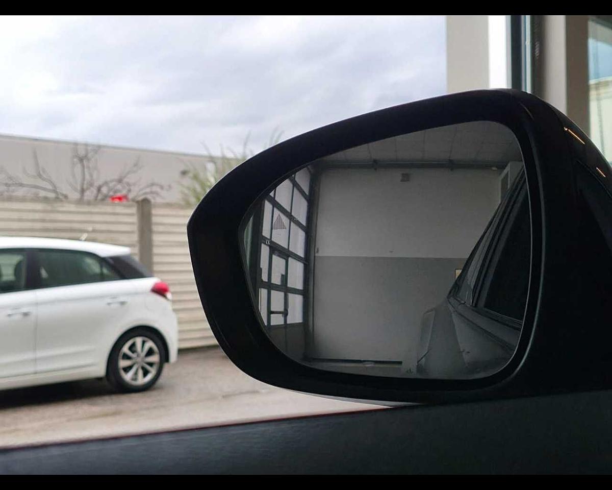 Nissan Nissan Juke usata, con bracciolo porta oggetti