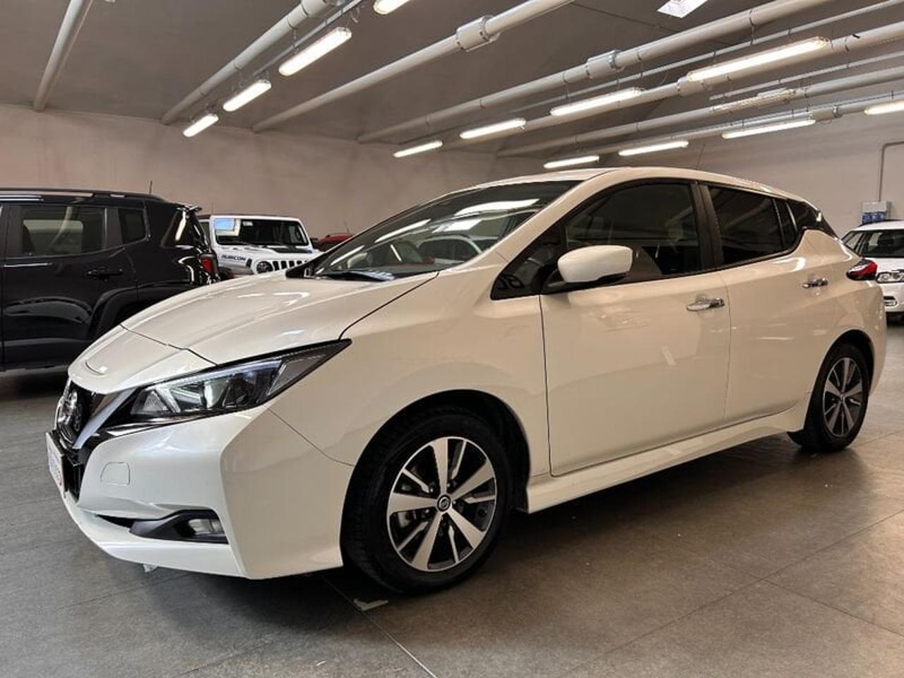 Nissan Nissan Leaf usata, con radio cd e mp3