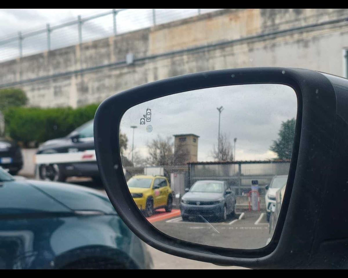 Nissan Nissan Leaf usata, con bracciolo porta oggetti