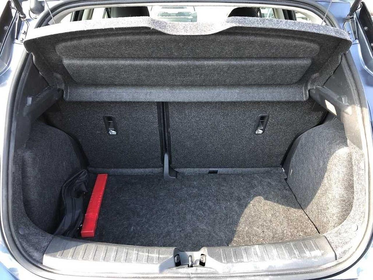 Nissan Nissan Micra usata, con cerchi in acciaio da 16"