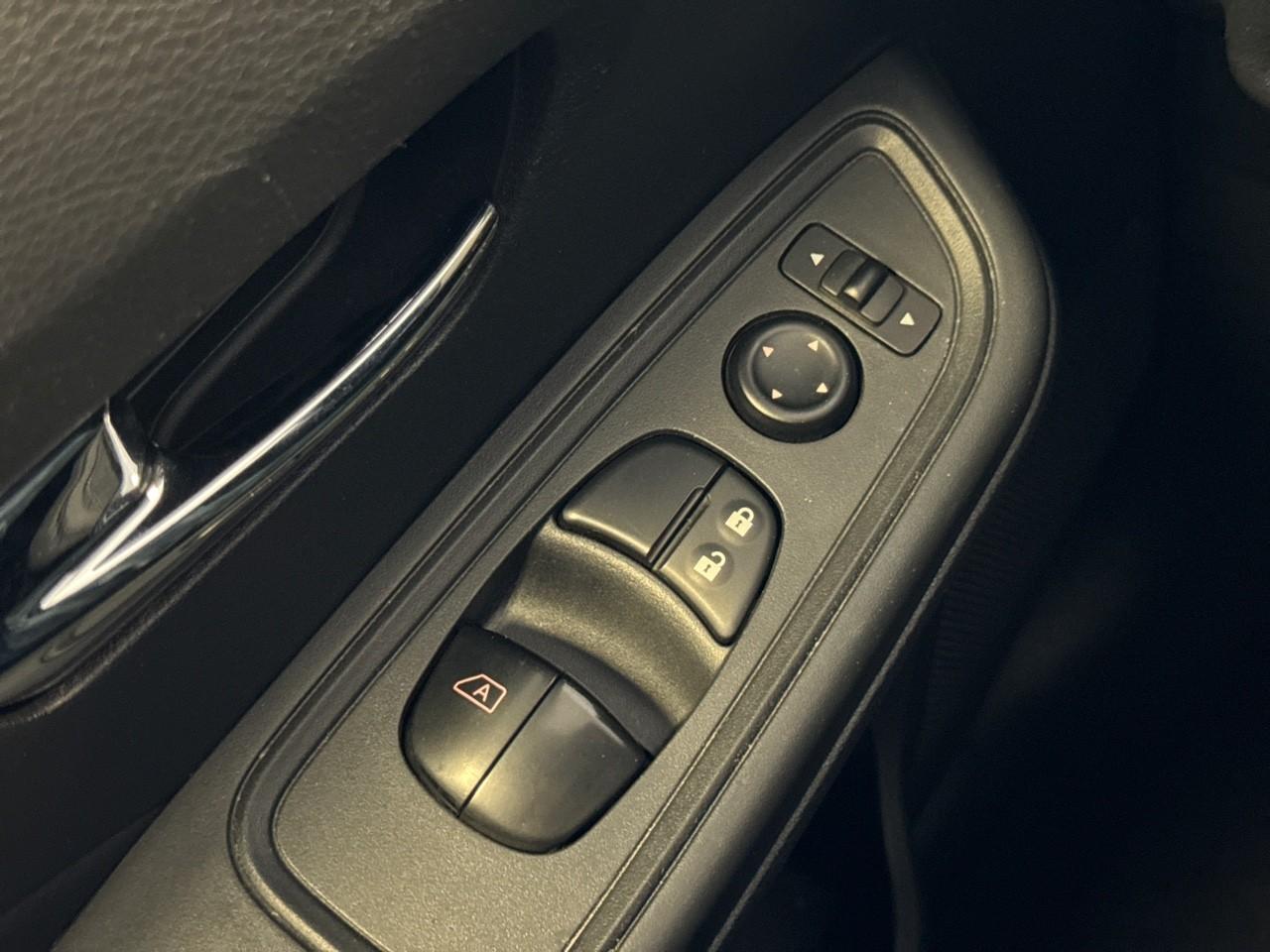 Nissan Nissan Micra usata, con alzacristalli elettrici anteriori , numero ad impulso 1