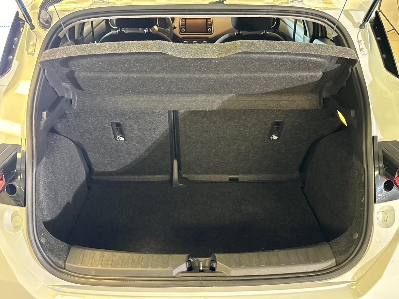 Nissan Nissan Micra usata, con comandi media touch screen