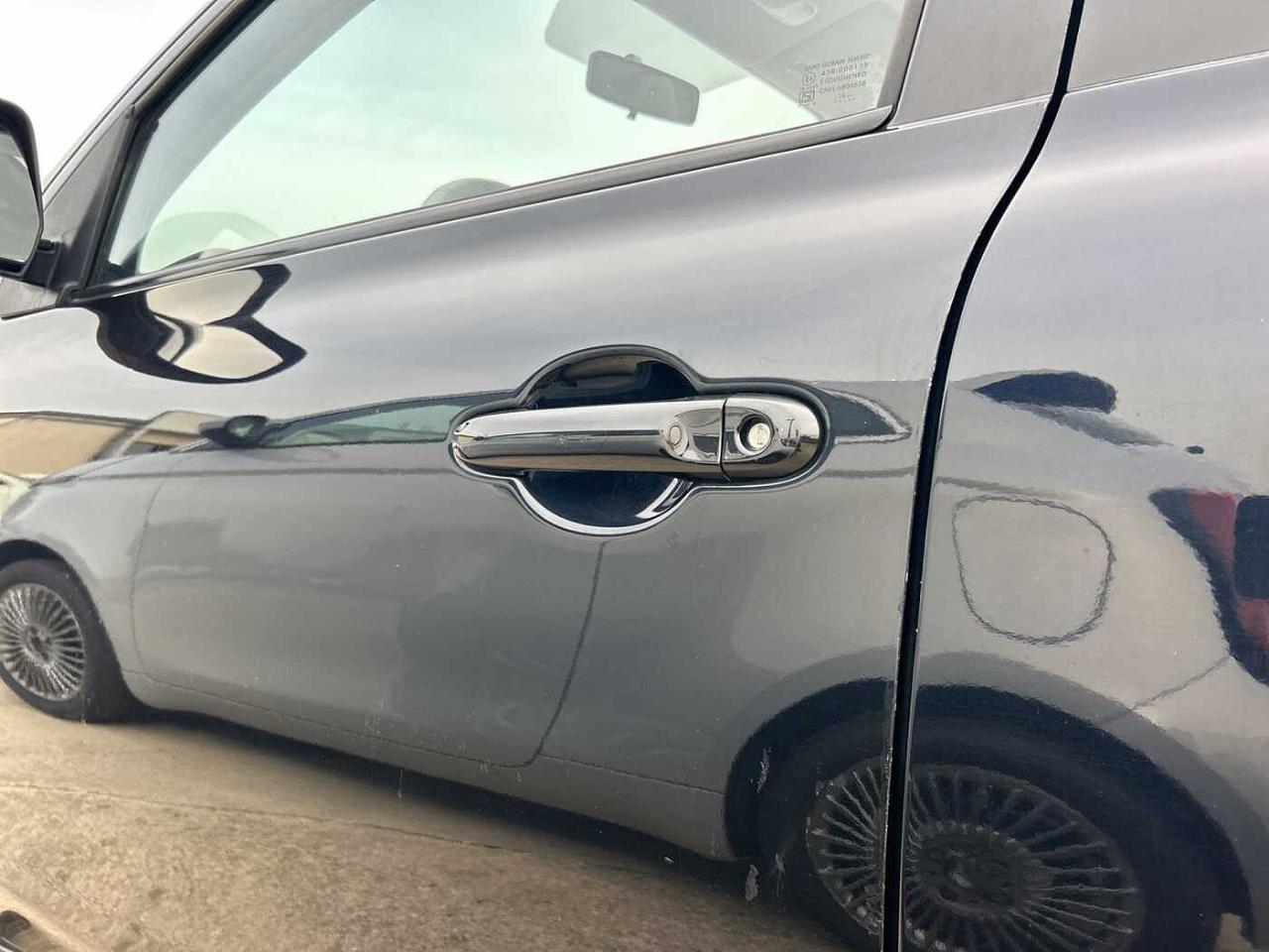 Nissan Nissan Micra usata, con 4x Airbag (fontali + laterali)