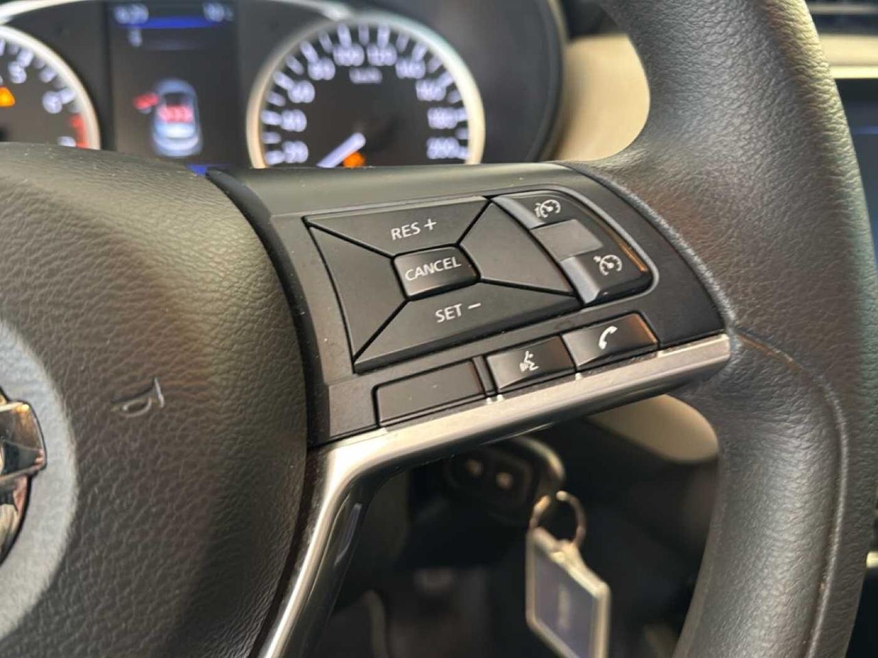 Nissan Nissan Micra usata 13