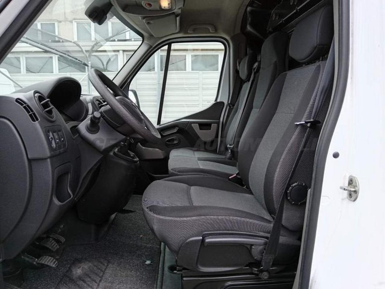 Nissan Nissan NV400 usata, con alzacristalli elettrici