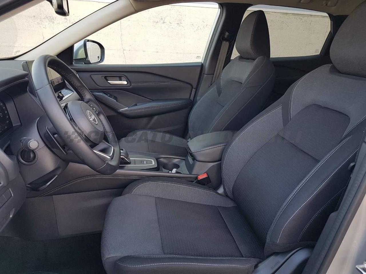 Nissan Nissan Qashqai usata, con navigatore