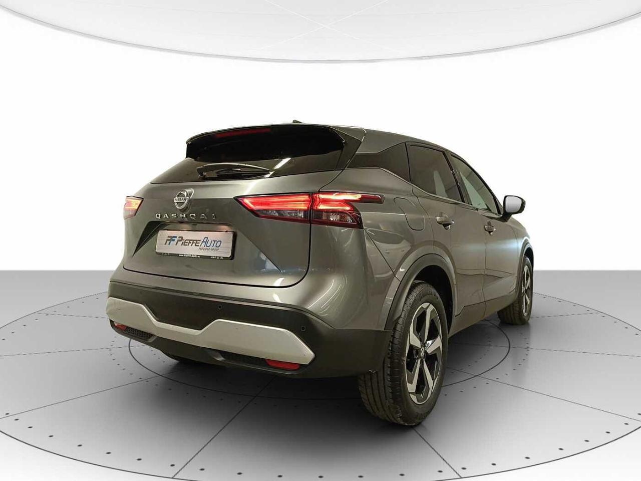 Nissan Nissan Qashqai usata, con assistente alle frenate di emergenza
