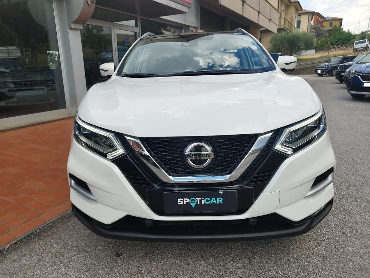 Nissan Nissan Qashqai usata, con navigatore