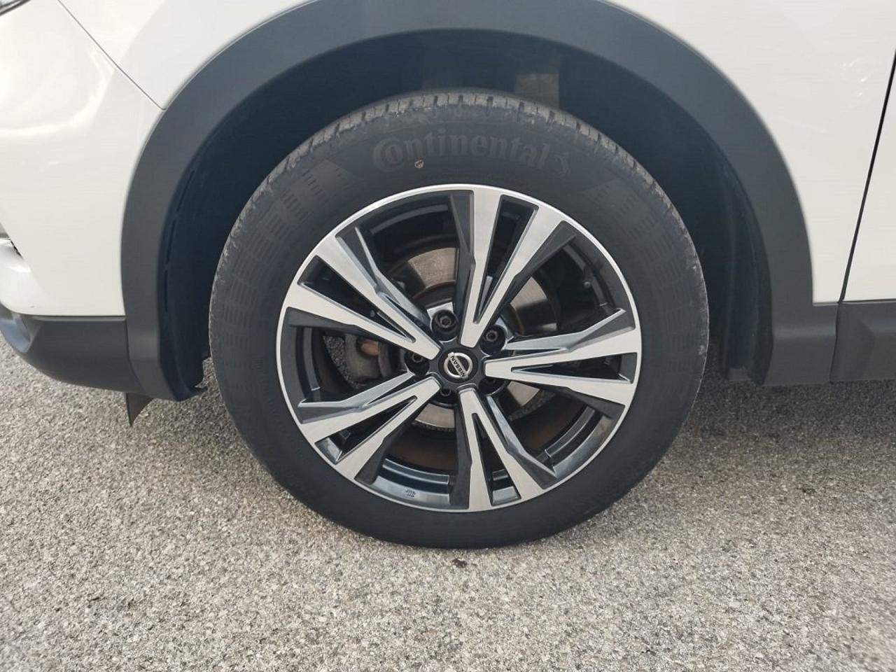 Nissan Nissan Qashqai usata, con portapacchi