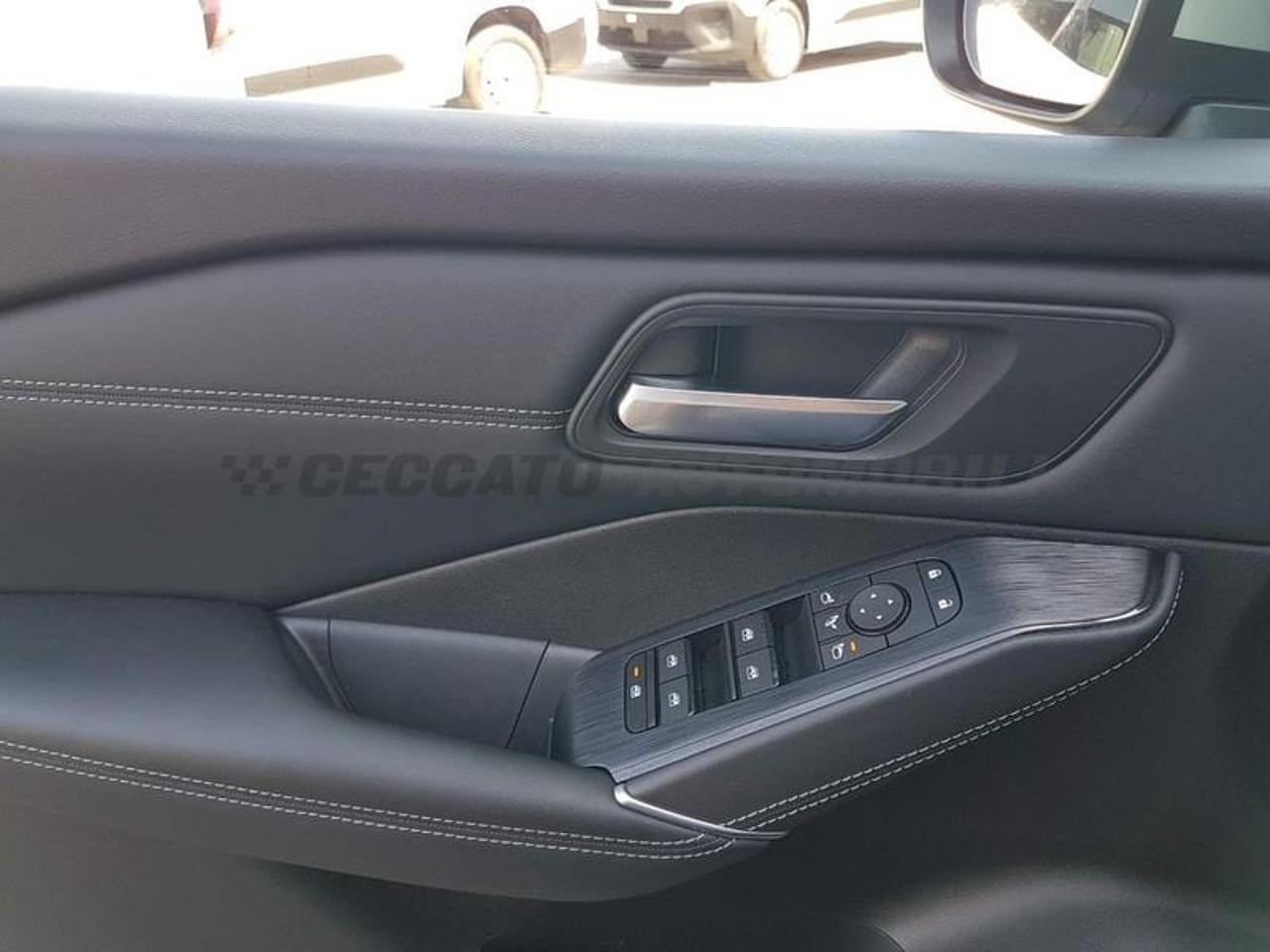 Nissan Nissan Qashqai usata, con navigatore