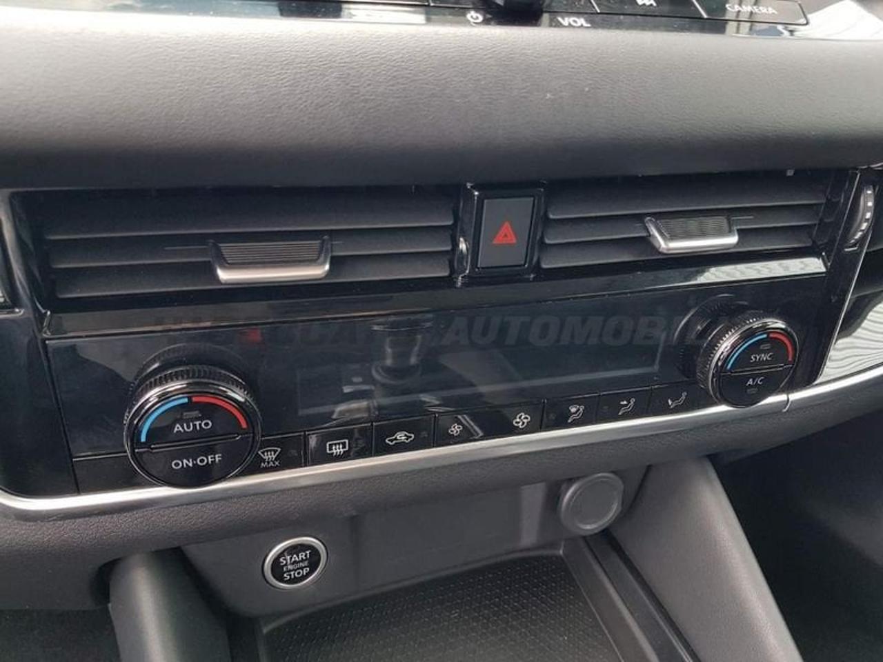 Nissan Nissan Qashqai usata, con alzacristalli elettrici