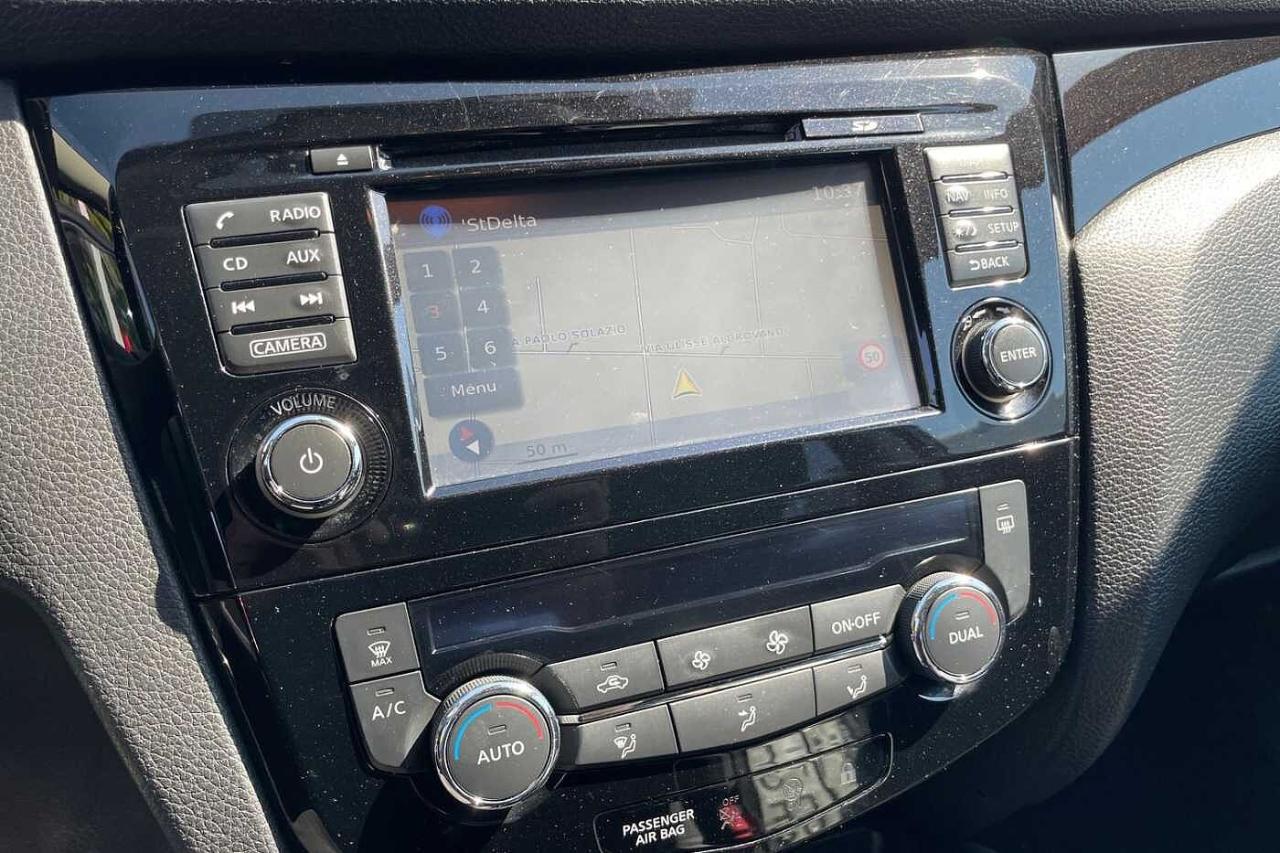 Nissan Nissan Qashqai usata, con antenna satellitare