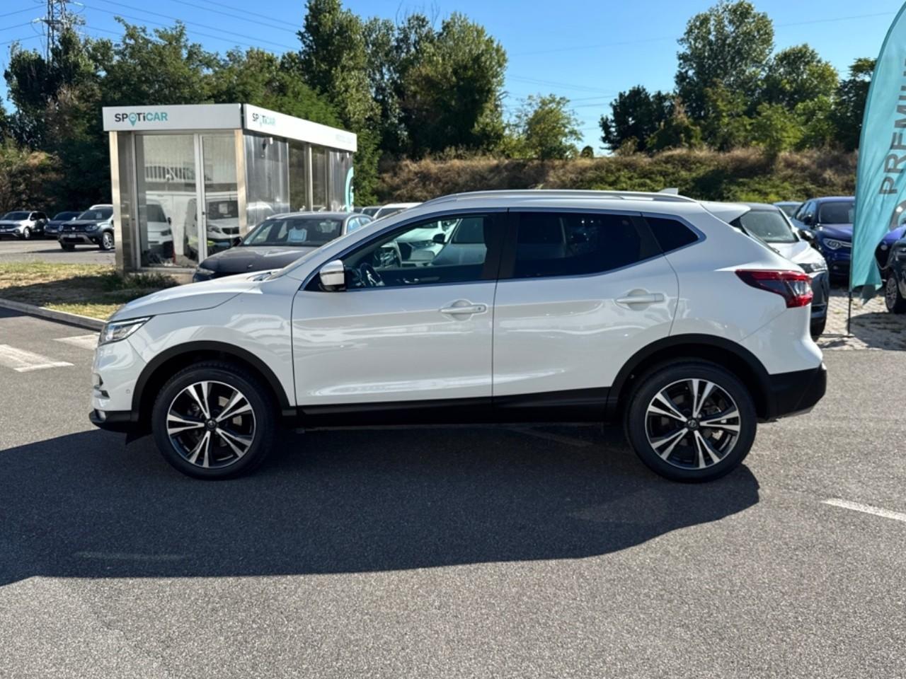 Nissan Nissan Qashqai usata, con barre longitud.al tetto cromato/argento