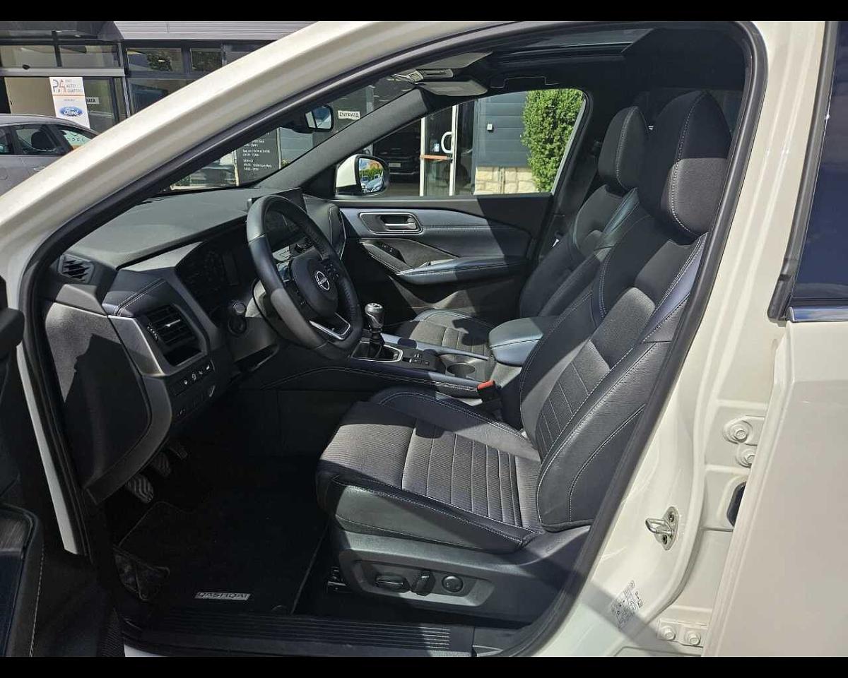 Nissan Nissan Qashqai usata, con 5 sedili