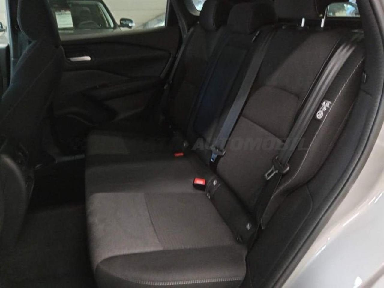 Nissan Nissan Qashqai usata, con navigatore