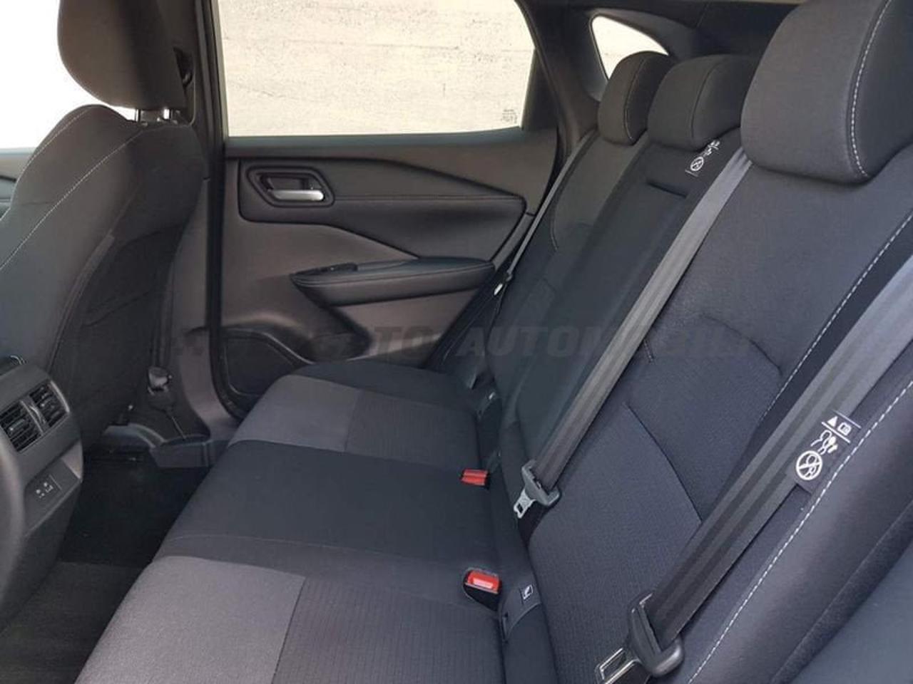 Nissan Nissan Qashqai usata, con navigatore
