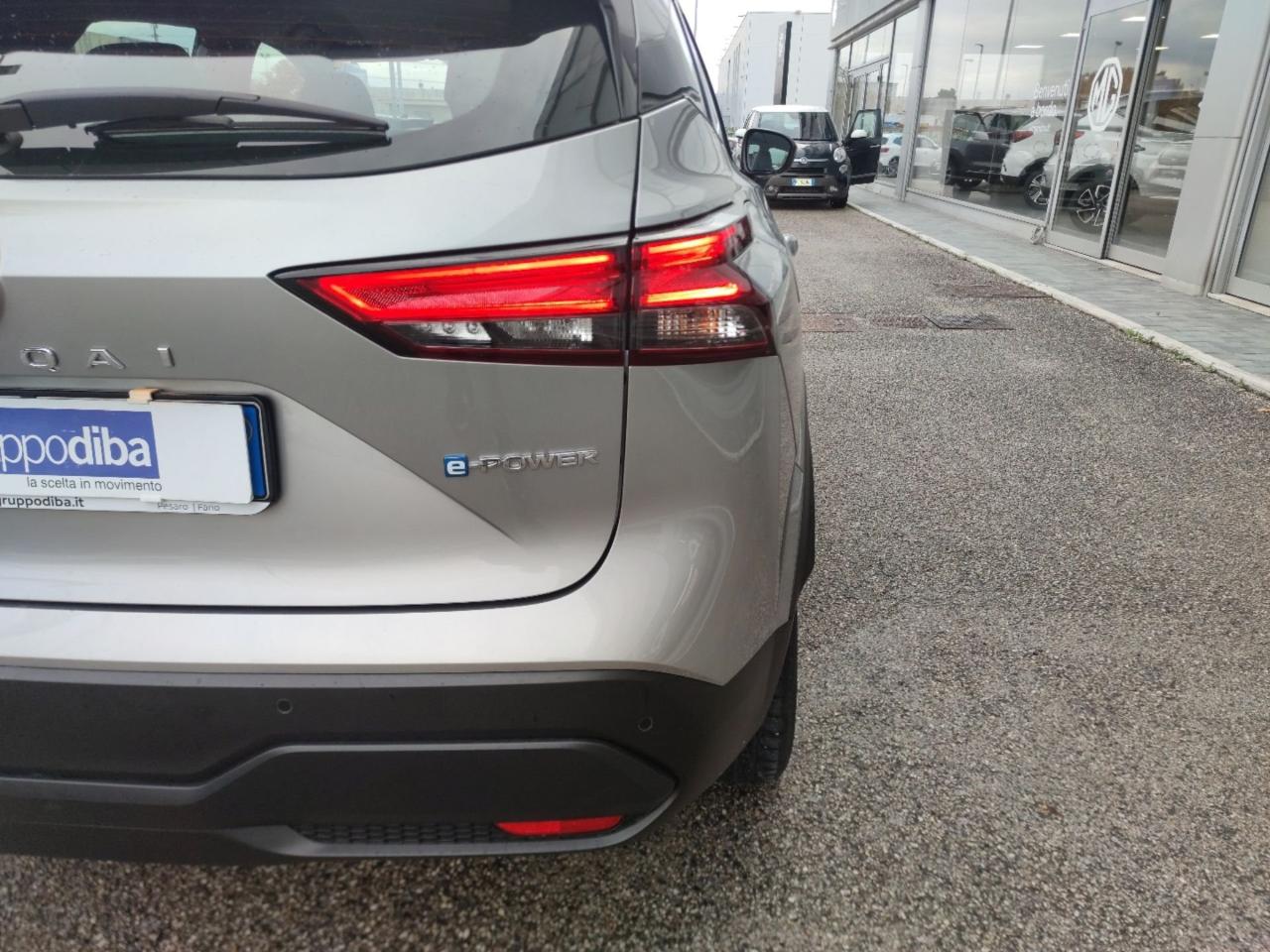 Nissan Nissan Qashqai usata, con alzacristalli elettrici