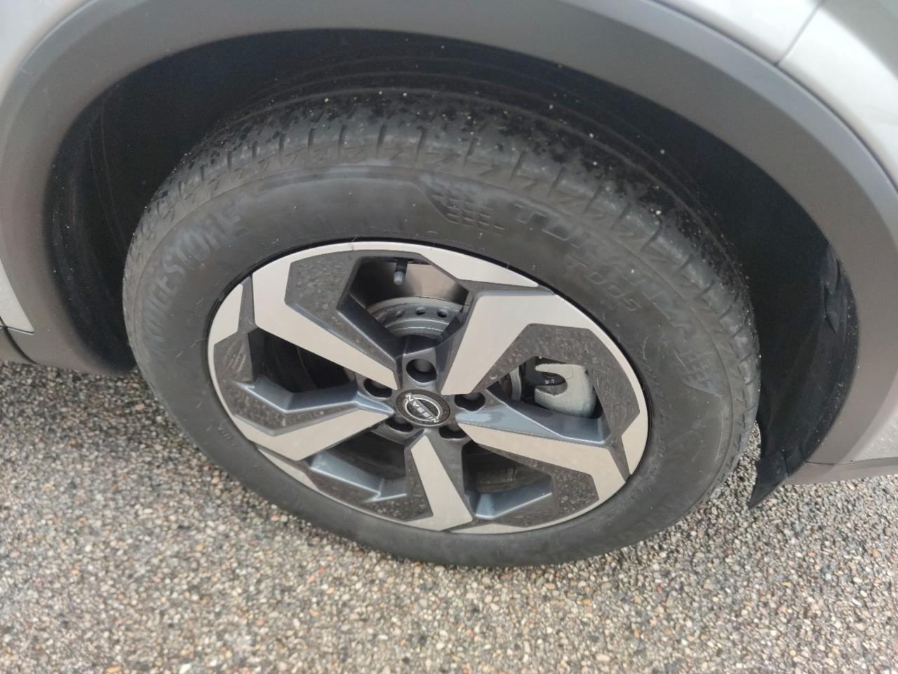 Nissan Nissan Qashqai usata, con cerchi in lega