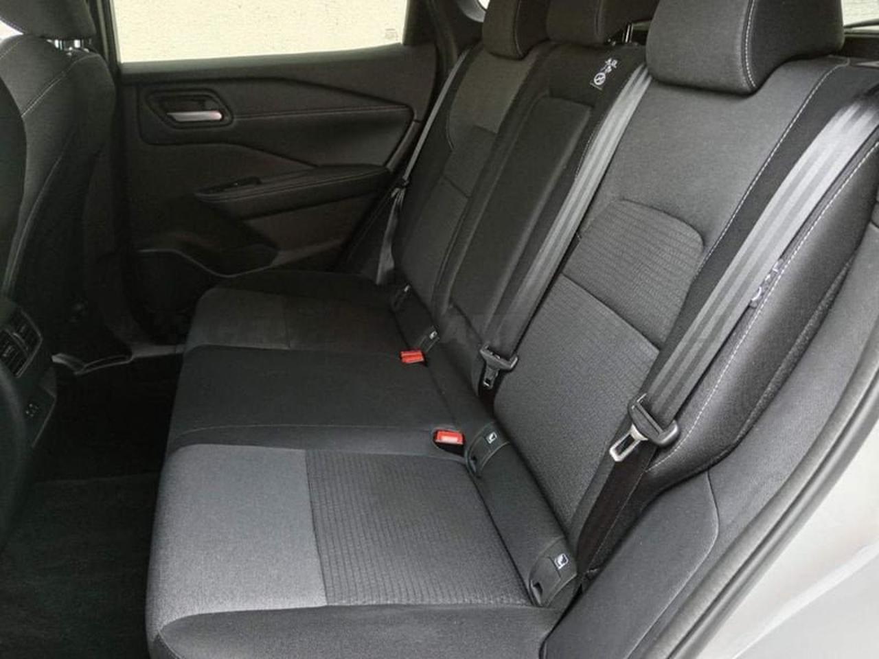 Nissan Nissan Qashqai usata, con navigatore