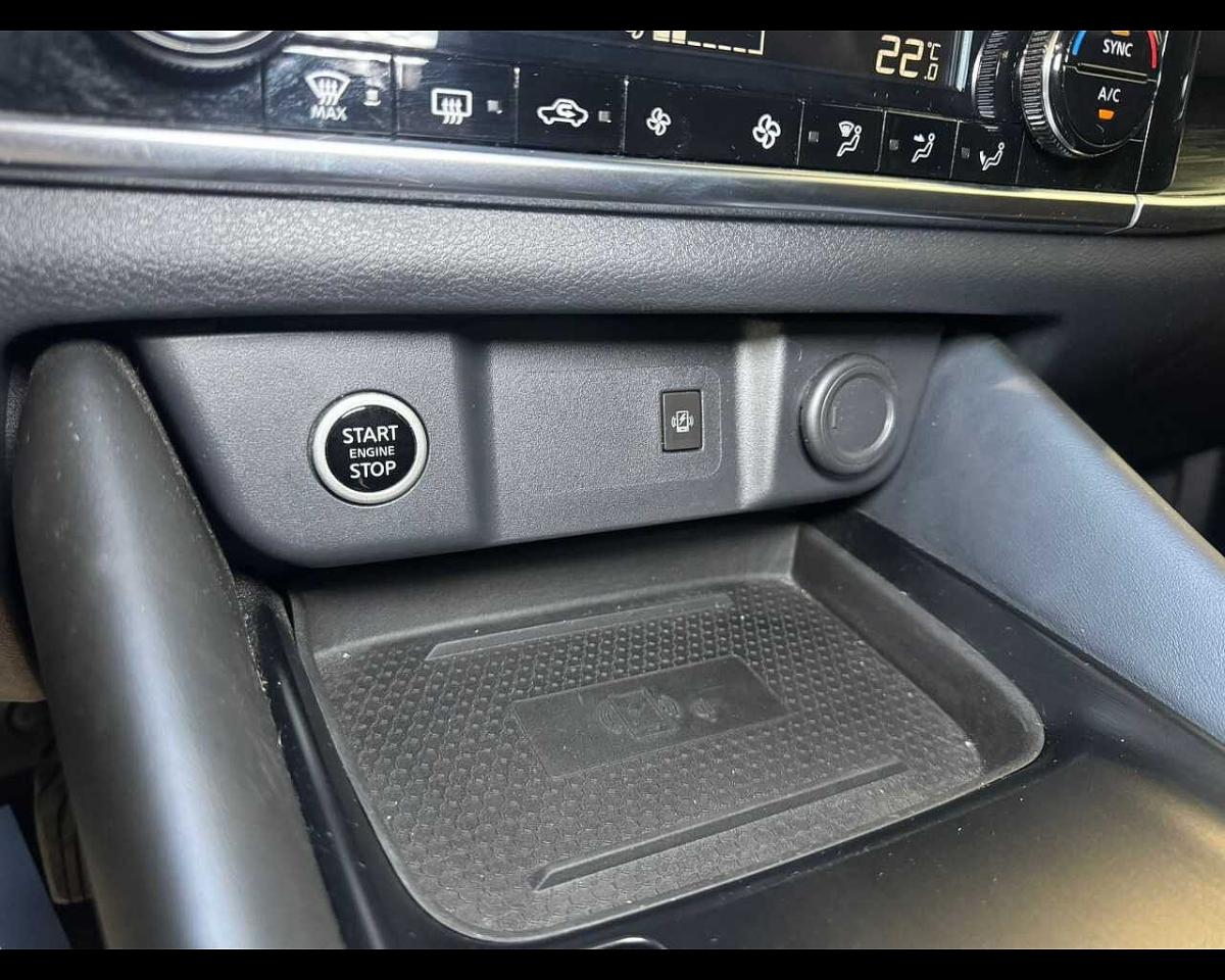 Nissan Nissan Qashqai usata, con assistente al cambio di corsia
