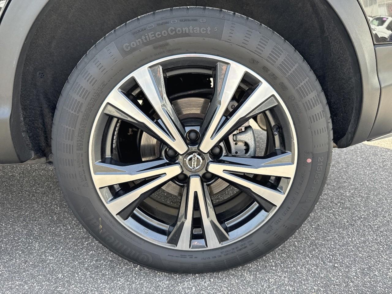 Nissan Nissan Qashqai usata, con 5,0 display multifunzionale pannello strumenti 1 e 12,7, 7,0 display multifunzionale touch screen, plancia 1 e 17,8